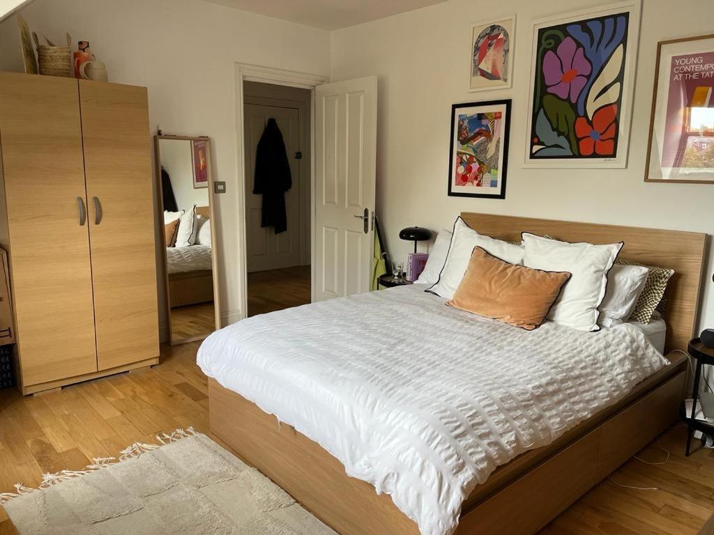 2 Bedroom Top Floor Flat, West Dulwich Free Street Parking London Bagian luar foto